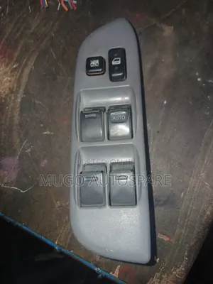 Main Switch ya Toyota NZE (Iliyotumika)
