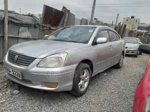 Toyota Premio 2005 Nyeupe