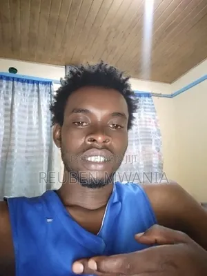 Mtaalamu wa Matangazo na Masoko