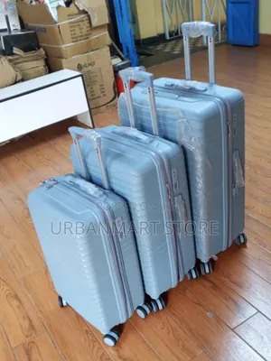 Set ya Samsonite ya Vipande 3 vya Mizigo Isiyovunjika (72cm, 64cm, 52cm)