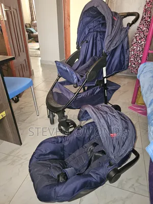 Stroller ya Mtoto 3-in-1 na Carrier/Car Seat