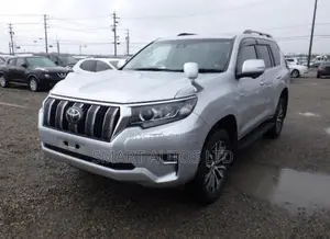 Toyota Land Cruiser Prado 2019 Nyeupe