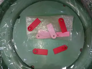 Ear Tag - Uso Uliosafishwa
