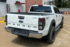 Ford Ranger Roller Shutter Lid - Mpya Kabisa