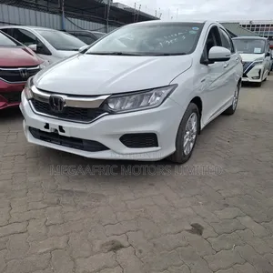 Honda Grace 1.5 Hybrid FWD 2019 Nyeupe