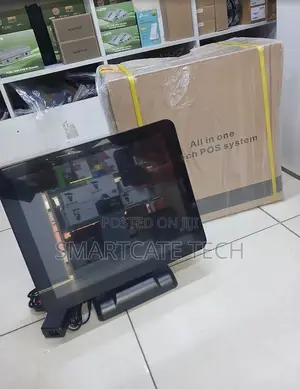 Core i5 Restaurant POS System - 17" Touchscreen, 256GB SSD