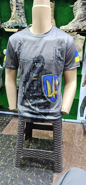 Abraham Moon T-Shirt ya Kawaida - Rangi Nyingi