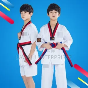 Uniformi ya Taekwondo kwa Watoto (Mstari Mwekundu)