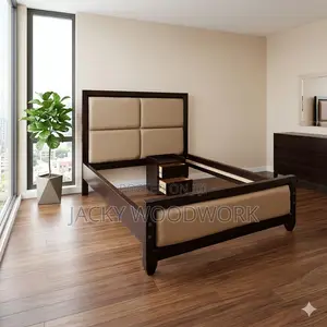 Kitanda cha Kisasa cha Upholstered - Queen