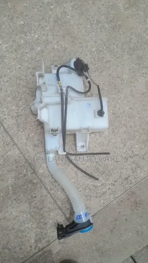 Tangi la Washer Mazda CX-5 2013