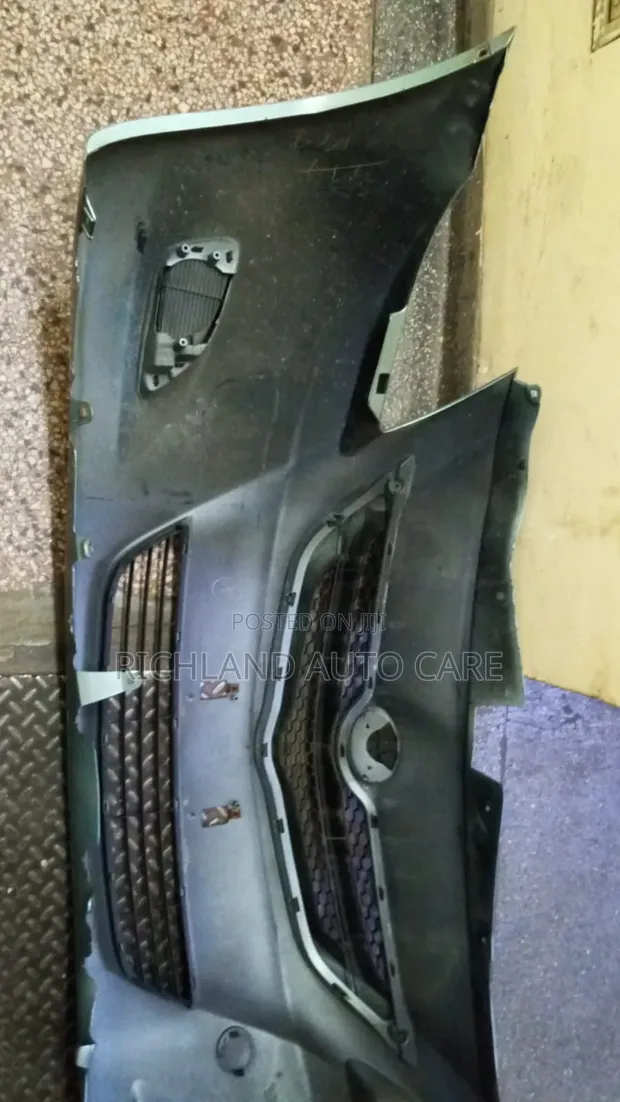 Toyota Belta Front Bumper (2007) - 1