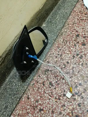 Toyota Belta Front RHS Side Mirror with 7-Wire Indicator (Silver)