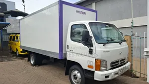 Hyundai HD72 Lori Rigid 2014