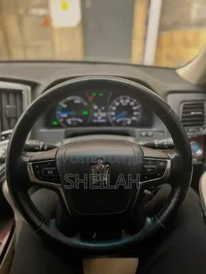 Toyota Crown Rental
