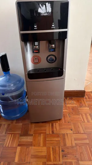 Teknisheni wa Kukarabati Microwave Dispenser