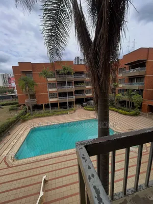 3 Bedroom Apartment with DSQ in Yaya Center, Hurlingham