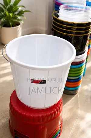 20L White Plastic Bucket