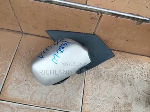 Toyota Vitz SCP10 Side Mirror (Old Model) - Front RHS, Silver, 3-Wire