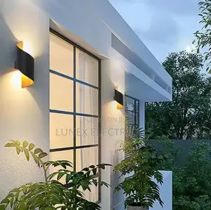 Mwanga wa Ukutani wa Mapambo kwa Balcony na Porch