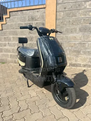 N8 Scooter ya Umeme Mpya 2024