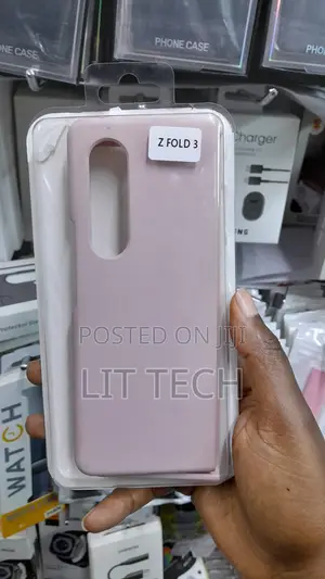 Samsung Galaxy Z Fold 3 5G Silicone Cover - Beige