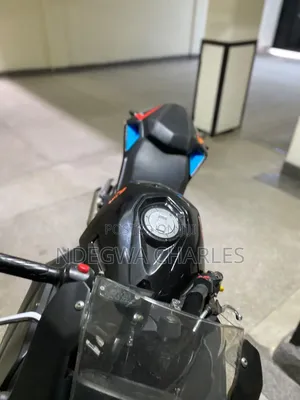 Taro GP1 250R 2024 Nyeusi