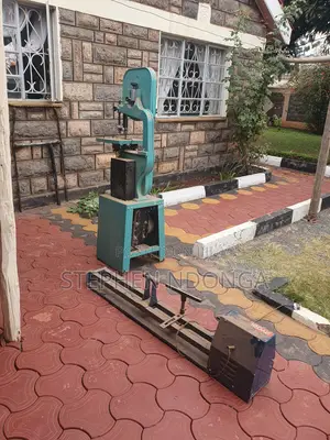 Set ya Woodworking: Band Saw, Lathe, Mitre Saw