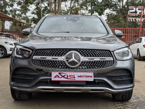 2020 Mercedes-Benz GLC 300 Fully Loaded