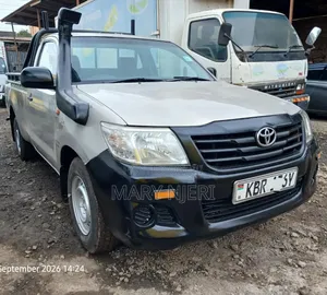 Toyota Hilux 2.5 D-4D SRX 2011 Pickup