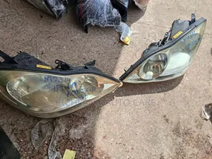 Toyota Ipsum ACM21 Xenon Headlamp (Part No. 44-55)