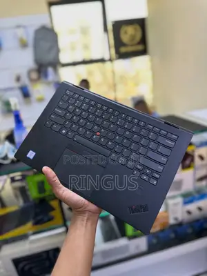 Laptopi ya Lenovo ThinkPad X1 Yoga Gen 8