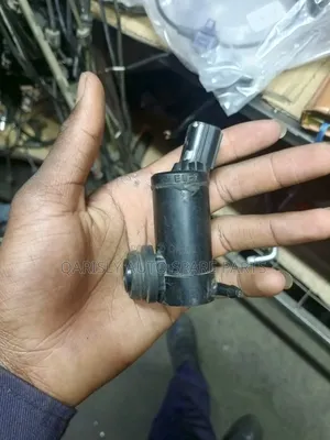 Motors za Wiper Water Pump Zinapatikana