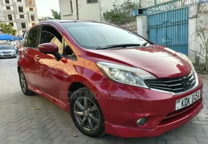 Nissan Note 2016 Nyeusi