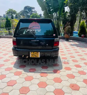 Subaru Forester 2008 Nyeusi
