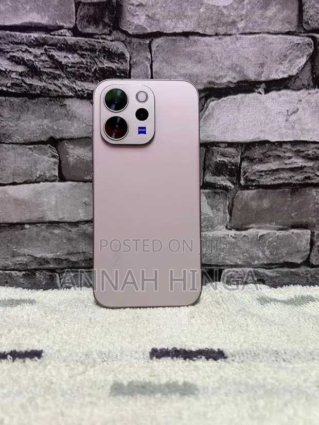 Vivo V70 512GB Gray - 1
