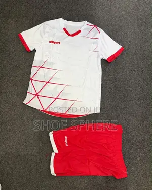 Jerseys 12 na Zaidi - KES 530 Kila Moja