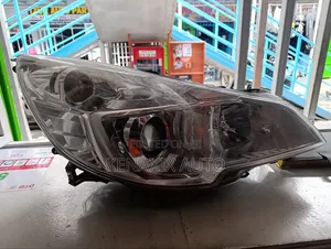 Subaru Legacy BR9 Xenon Headlight (2009-2014)