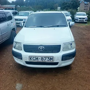 Toyota Probox 2013 Nyeupe