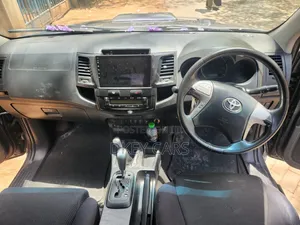 Toyota Hilux Double Cab 2015