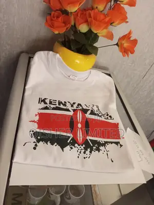 T-Shirt Iliyochapishwa Bendera ya Kenya