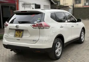 Nissan X-Trail 2015 Nyeupe