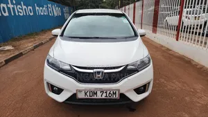 Honda Fit 2016 Nyeupe