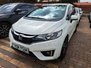 Honda Fit 2016 White Hybrid