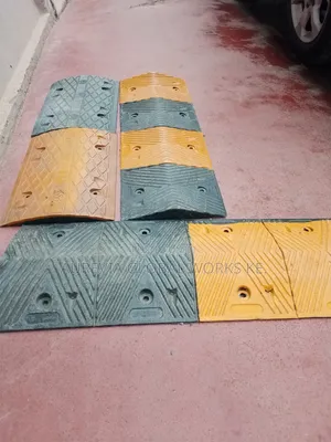 Speed Bump ya Rubber 1m (Nene 50mm)