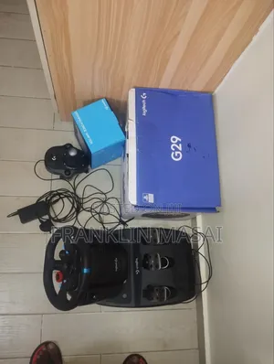 Logitech G29 Racing Wheel + Shifter (Iliyo tumika)