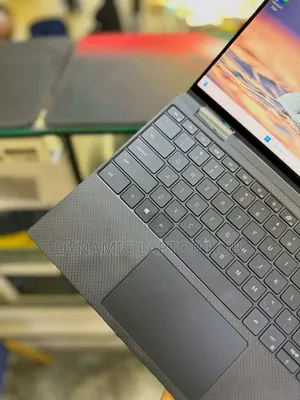 Laptop Dell XPS 13 7390: Core i7, 16GB RAM, 512GB SSD