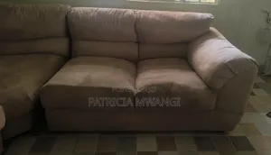 Sofa Set ya Seater Saba Iliyotengenezwa Maalum ya Suede