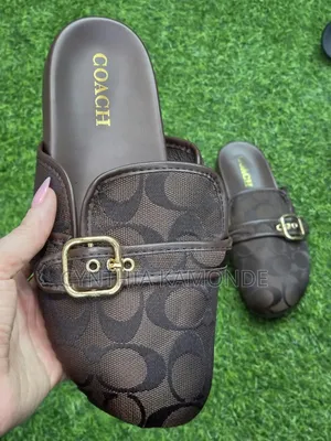 Slip-on Clogs - Saizi za Wanawake 37-41