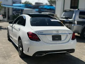Mercedes-Benz C200 2019 White