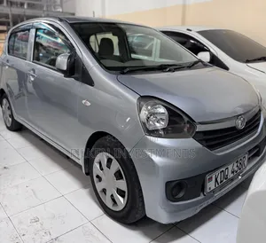 Daihatsu Mira 2017 Nyeupe